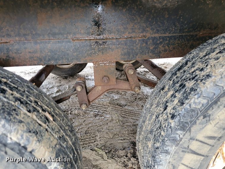 image for item DL4320 1994 Jerry James  utility trailer