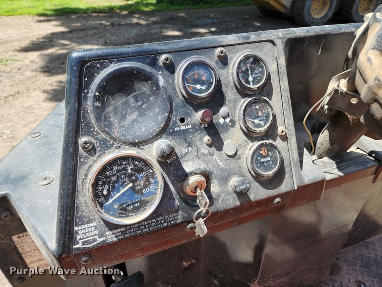 image for item DL6541 Cushman  golf cart