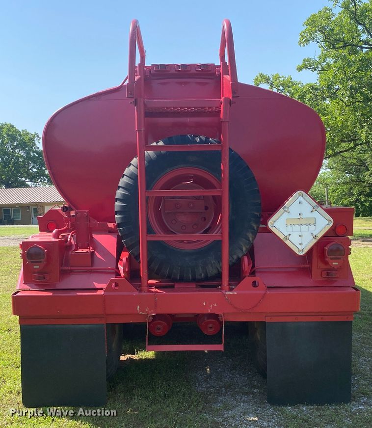 image for item DM4141 1986 Am General  fuel truck