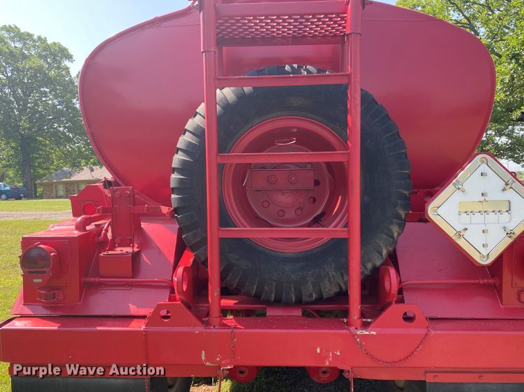 image for item DM4141 1986 Am General  fuel truck