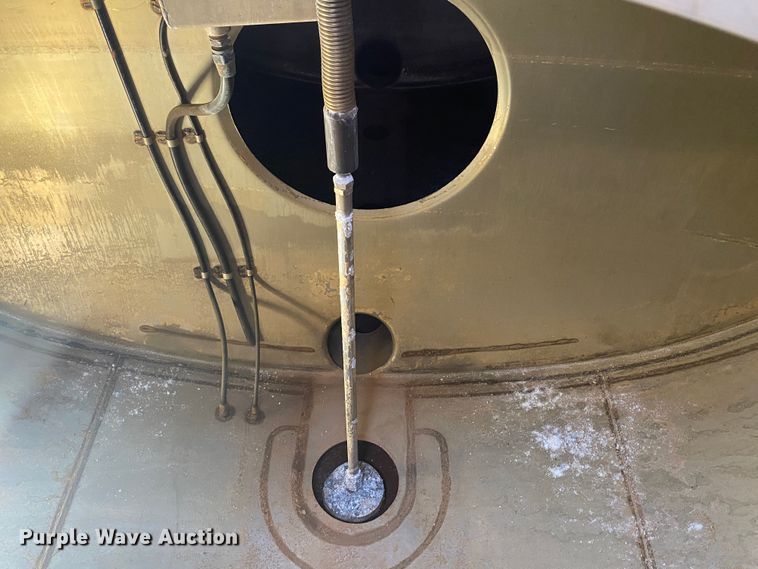 image for item DM4141 1986 Am General  fuel truck