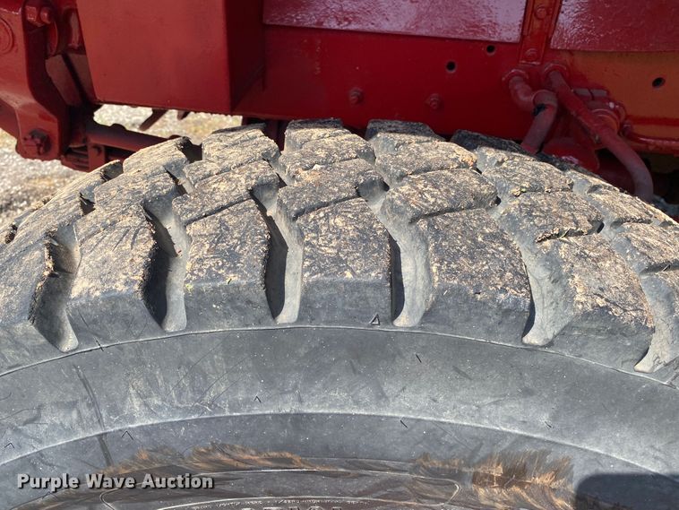 image for item DM4141 1986 Am General  fuel truck