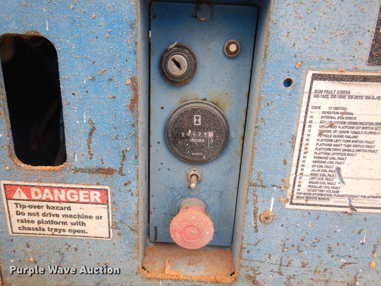 image for item DN0350 2005 Genie GS-1930  scissor lift