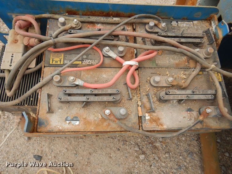 image for item DN0350 2005 Genie GS-1930  scissor lift