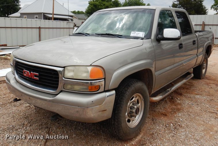 image for item DN0351 2001 GMC Sierra 1500  Crew Cab pickup truck