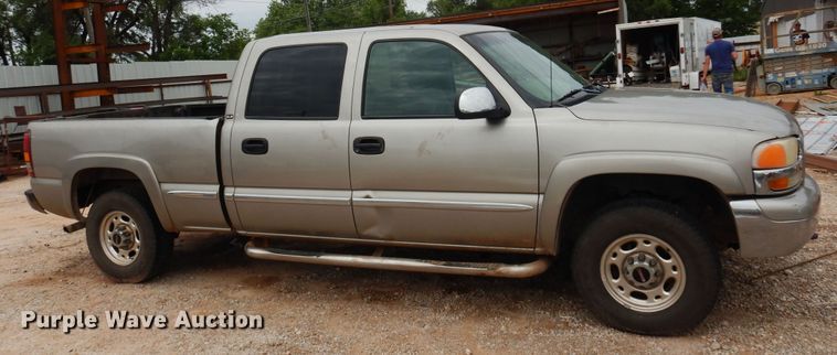 image for item DN0351 2001 GMC Sierra 1500  Crew Cab pickup truck