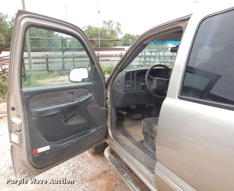 image for item DN0351 2001 GMC Sierra 1500  Crew Cab pickup truck