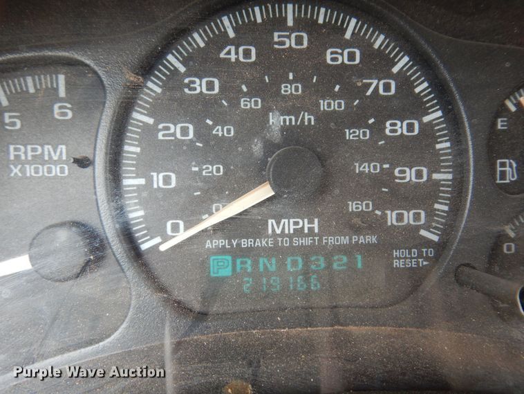 image for item DN0351 2001 GMC Sierra 1500  Crew Cab pickup truck