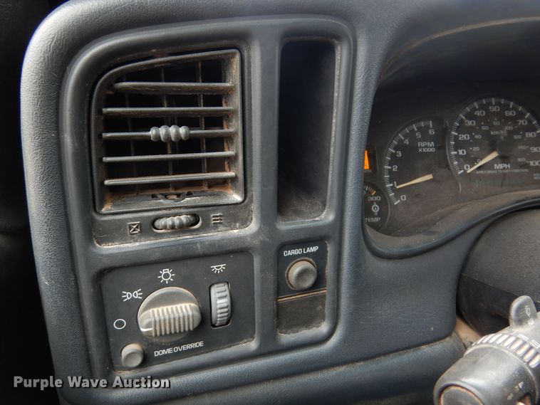 image for item DN0351 2001 GMC Sierra 1500  Crew Cab pickup truck