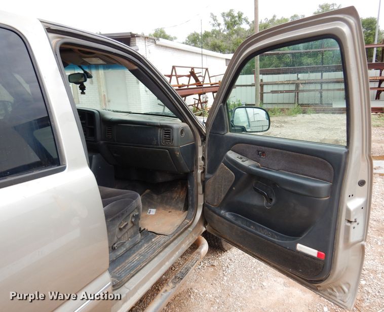 image for item DN0351 2001 GMC Sierra 1500  Crew Cab pickup truck