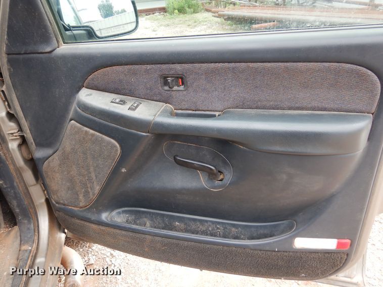 image for item DN0351 2001 GMC Sierra 1500  Crew Cab pickup truck