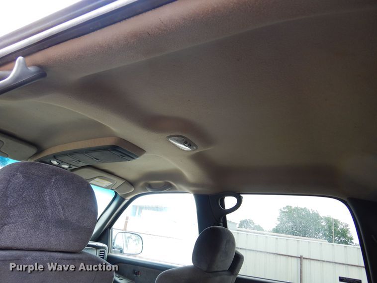 image for item DN0351 2001 GMC Sierra 1500  Crew Cab pickup truck