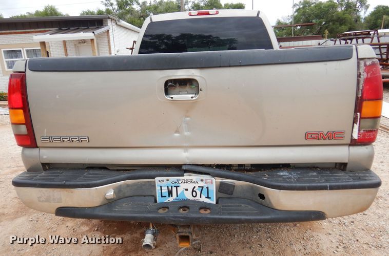 image for item DN0351 2001 GMC Sierra 1500  Crew Cab pickup truck