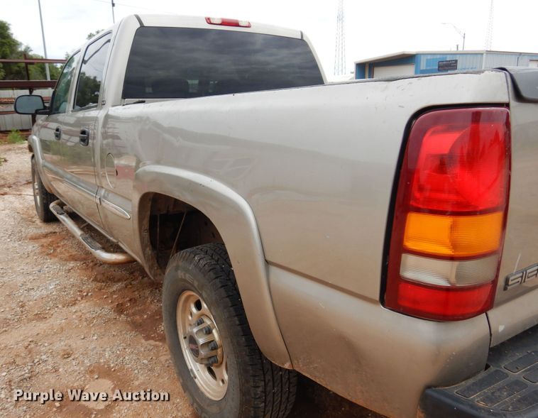 image for item DN0351 2001 GMC Sierra 1500  Crew Cab pickup truck