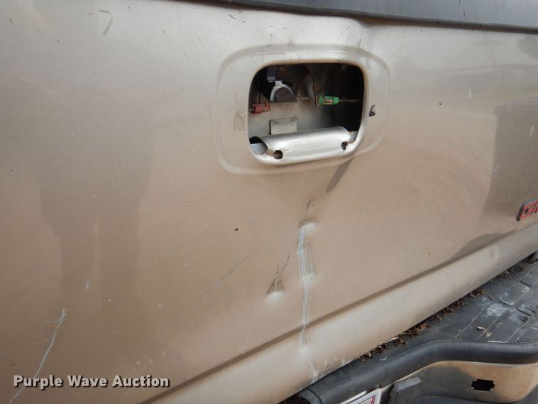 image for item DN0351 2001 GMC Sierra 1500  Crew Cab pickup truck