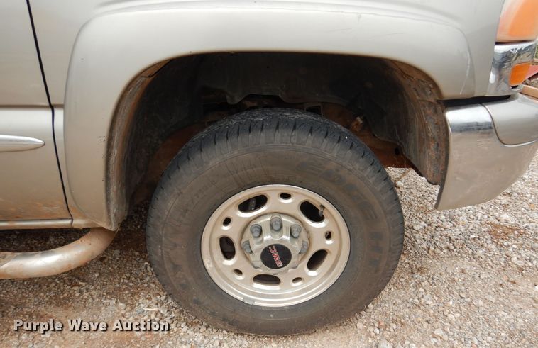 image for item DN0351 2001 GMC Sierra 1500  Crew Cab pickup truck