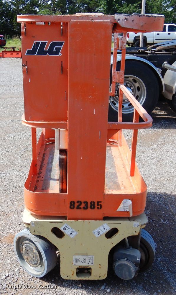 image for item DN0358 2007 JLG 1230ES  scissor lift