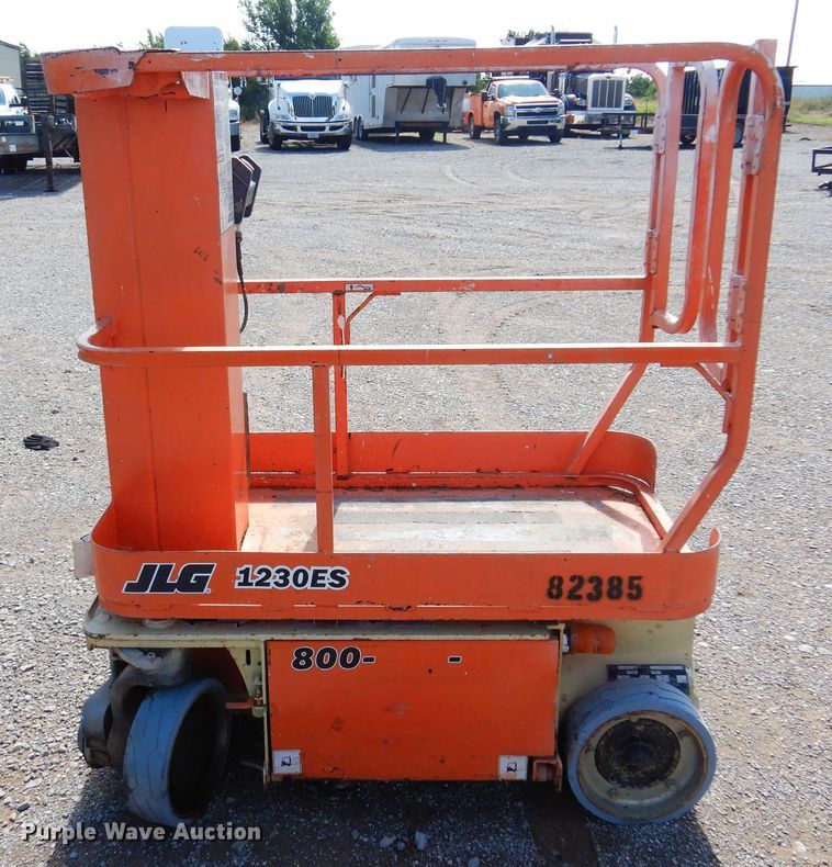 image for item DN0358 2007 JLG 1230ES  scissor lift