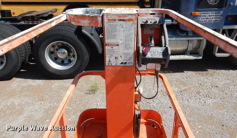 image for item DN0358 2007 JLG 1230ES  scissor lift