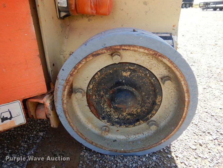 image for item DN0358 2007 JLG 1230ES  scissor lift