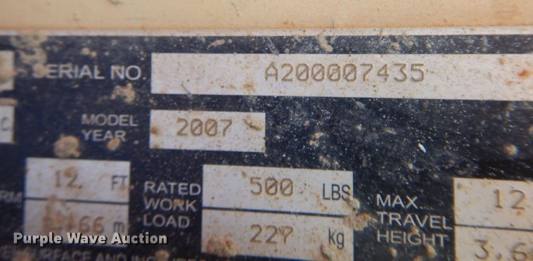 image for item DN0358 2007 JLG 1230ES  scissor lift