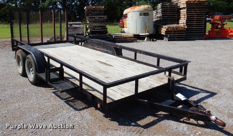 image for item DN0359 2004 Lonestar  utility trailer