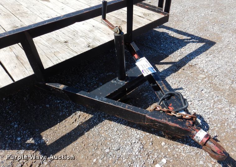 image for item DN0359 2004 Lonestar  utility trailer