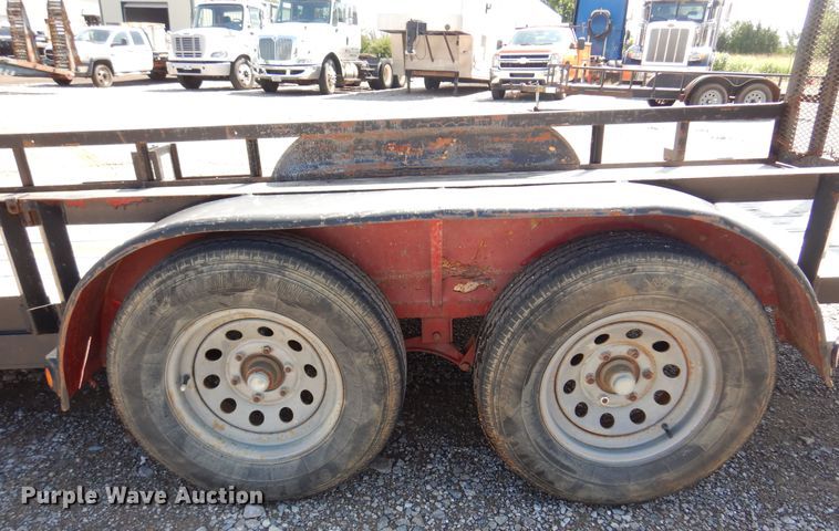 image for item DN0359 2004 Lonestar  utility trailer