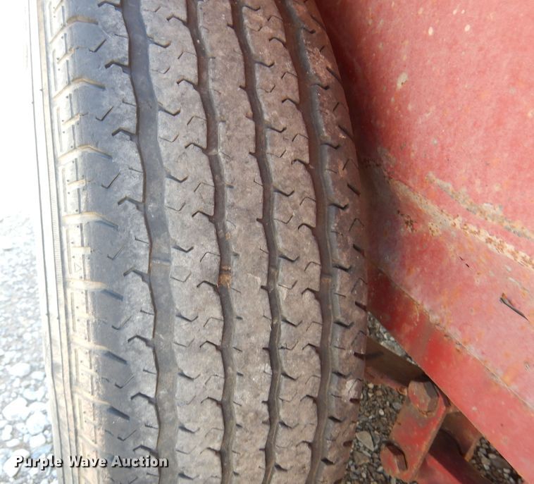 image for item DN0359 2004 Lonestar  utility trailer