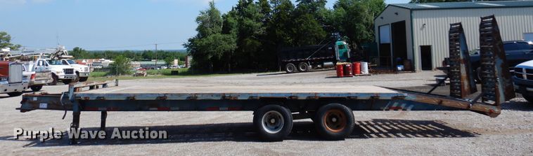 image for item DN0363 1999 Starlite  Equipment trailer