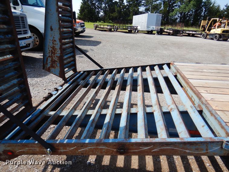 image for item DN0363 1999 Starlite  Equipment trailer