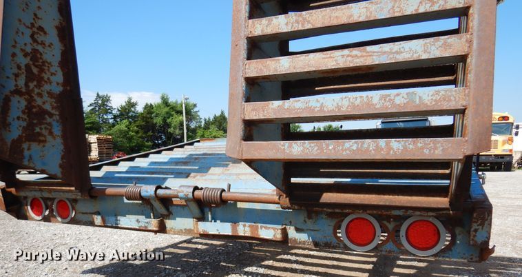 image for item DN0363 1999 Starlite  Equipment trailer