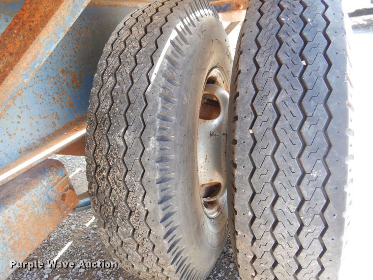 image for item DN0363 1999 Starlite  Equipment trailer