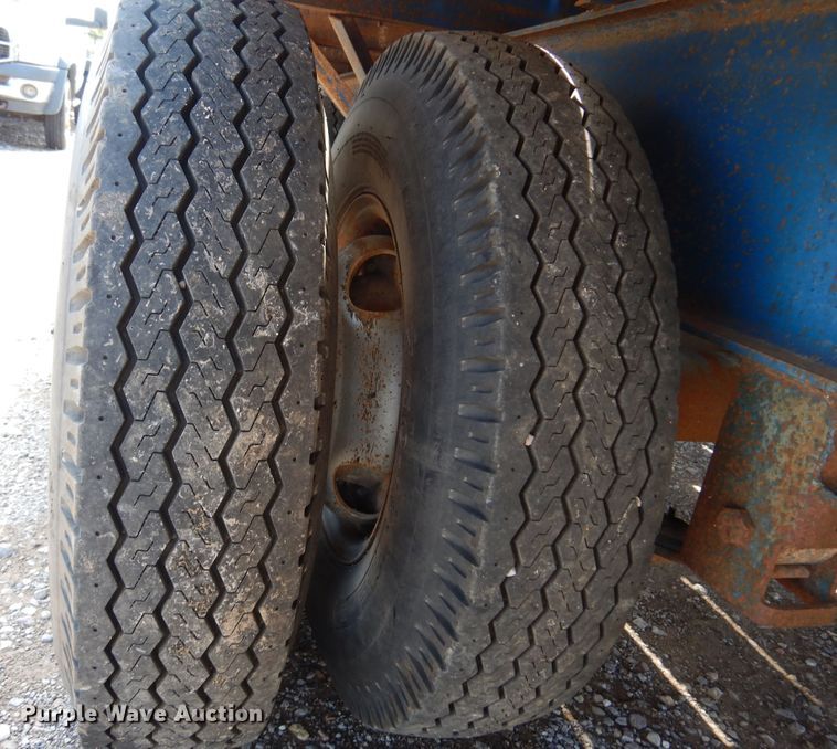 image for item DN0363 1999 Starlite  Equipment trailer