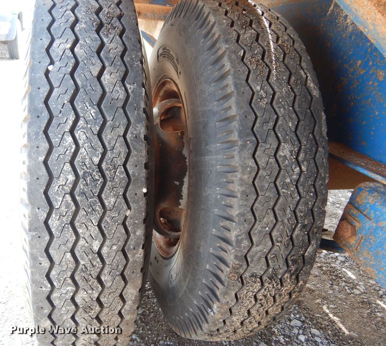 image for item DN0363 1999 Starlite  Equipment trailer