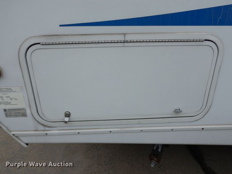 image for item DN1561 2010 Holiday Rambler Campmaster  camper