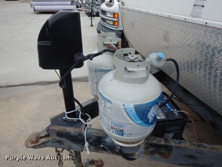 image for item DN1561 2010 Holiday Rambler Campmaster  camper