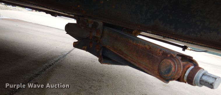 image for item DN1561 2010 Holiday Rambler Campmaster  camper