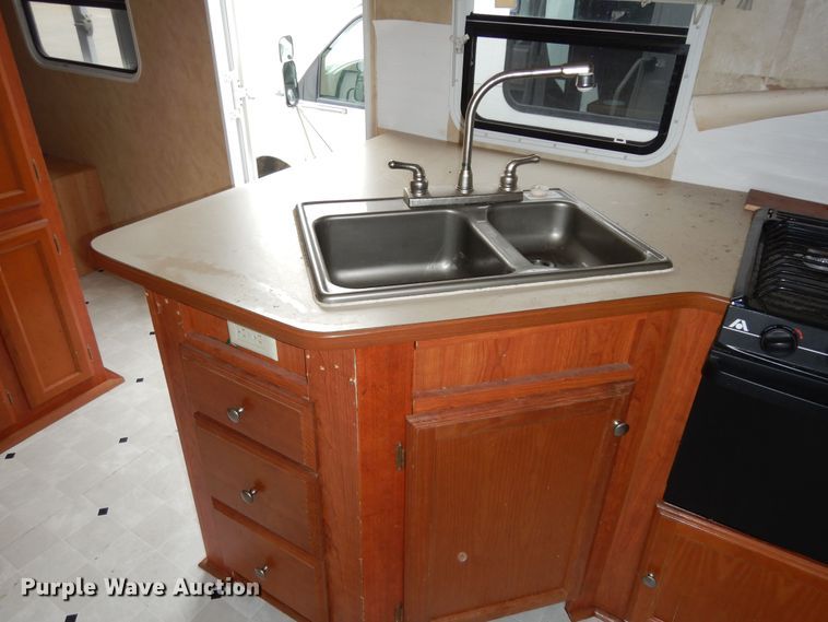 image for item DN1561 2010 Holiday Rambler Campmaster  camper