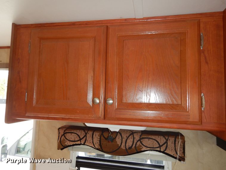 image for item DN1561 2010 Holiday Rambler Campmaster  camper