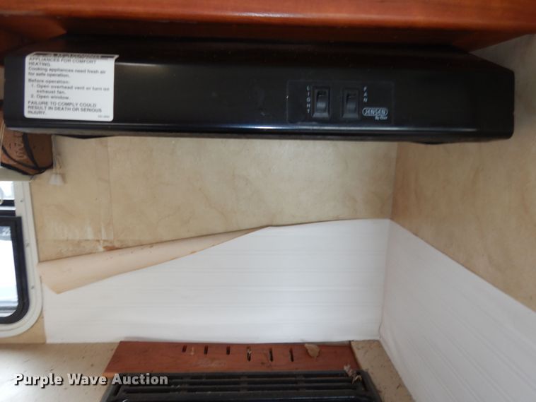 image for item DN1561 2010 Holiday Rambler Campmaster  camper