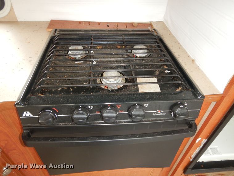 image for item DN1561 2010 Holiday Rambler Campmaster  camper