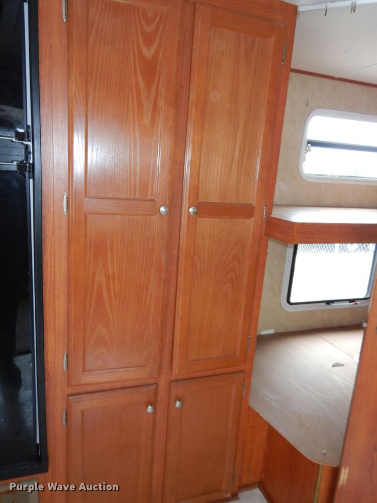 image for item DN1561 2010 Holiday Rambler Campmaster  camper