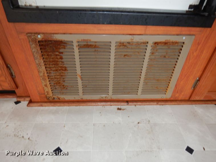 image for item DN1561 2010 Holiday Rambler Campmaster  camper