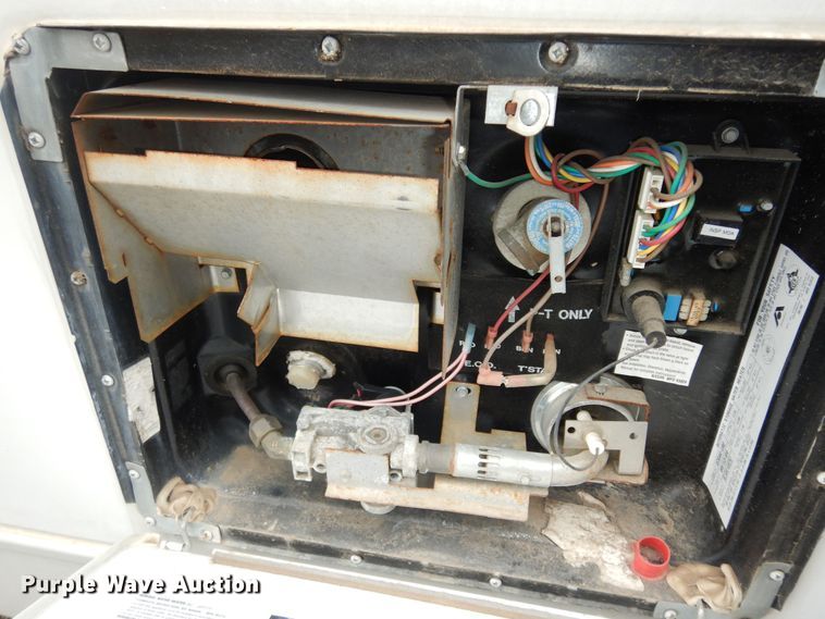 image for item DN1561 2010 Holiday Rambler Campmaster  camper