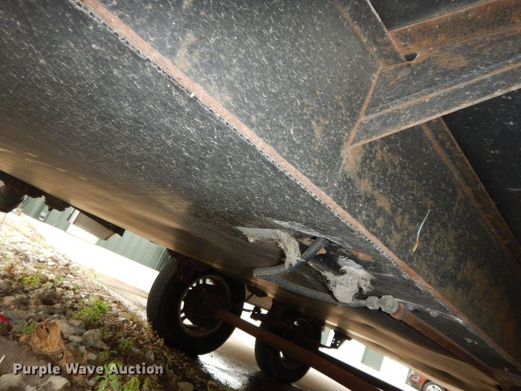 image for item DN1561 2010 Holiday Rambler Campmaster  camper