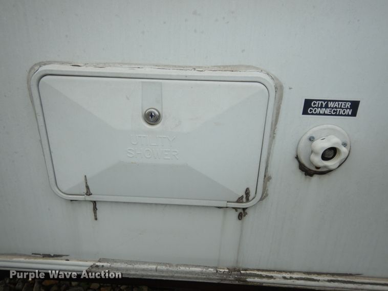 image for item DN1561 2010 Holiday Rambler Campmaster  camper