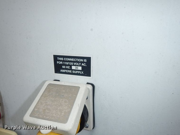 image for item DN1561 2010 Holiday Rambler Campmaster  camper