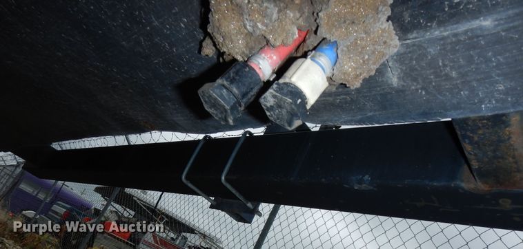 image for item DN1561 2010 Holiday Rambler Campmaster  camper