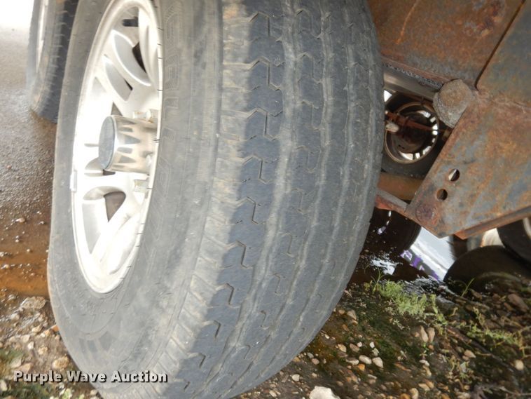 image for item DN1561 2010 Holiday Rambler Campmaster  camper